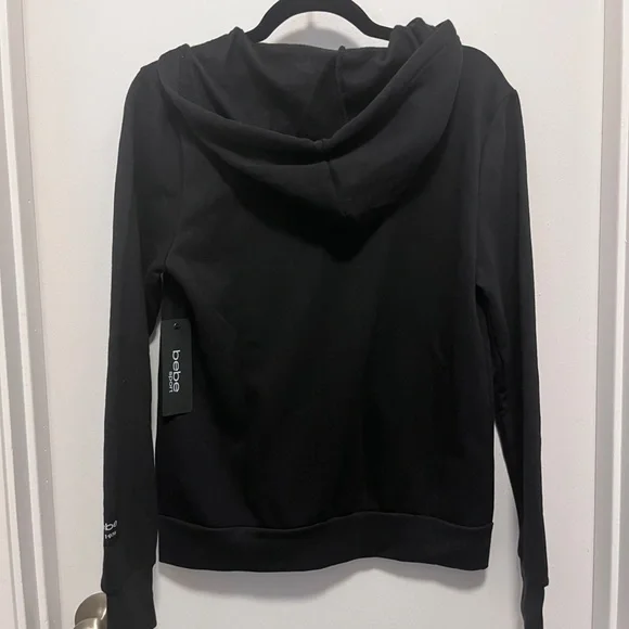 bebe - Picture 2 of 3